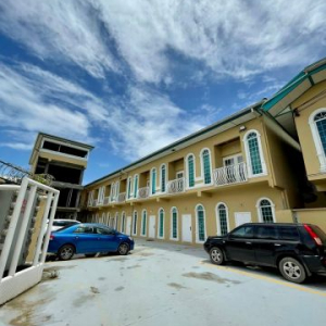 BEAUTIFUL TOWNHOUSE IN PIARCO FOR RENT